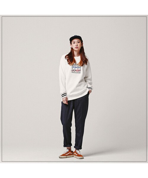 ROMANTIC CROWN(ロマンティッククラウン)の「GOOD RAGLAN CREWNECK_WHITE(その他・メンズ・기타)」の2枚目の写真