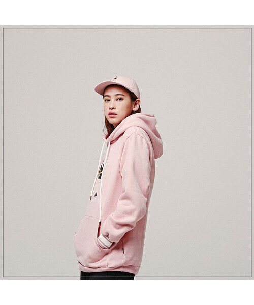 ROMANTIC CROWN（ロマンティッククラウン）の「WALKING Matilda HOODIE_PINK（その他・メンズ・기타）」の6枚目の写真