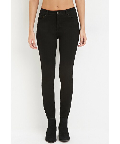 FOREVER 21（フォーエバー トゥエンティーワン）の「クラシックスキニージーンズ（パンツ・レディース・BLACK/BURGUNDY/HUNTER GREEN・24/25/26/27/28）」の4枚目の写真