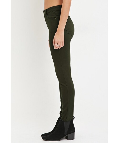 FOREVER 21（フォーエバー トゥエンティーワン）の「クラシックスキニージーンズ（パンツ・レディース・BLACK/BURGUNDY/HUNTER GREEN・24/25/26/27/28）」の10枚目の写真