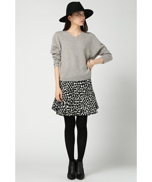 IENA（イエナ）の「《追加》CHESS ホールガーメントVネックプルオーバー◆（トップス・レディース・グレーB/ナチュラル/パープル・フリー）」の4枚目の写真