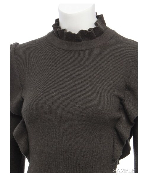 SNIDEL(スナイデル)の「フリルデザインニットプルオーバー(ニット・レディース・IVR/KKI/BLK・F)」の7枚目の写真