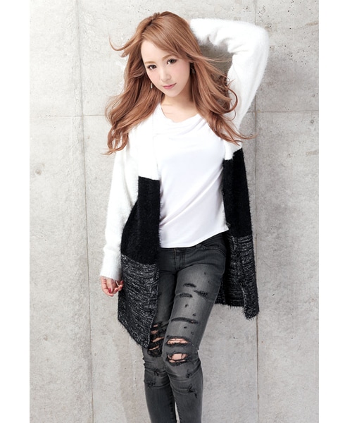 BLAIR by MOERY（ブレア）の「グラデシャギーニットカーディガン（カーディガン/ボレロ・レディース・ブラック/ブルー/レッド・FREE）」の7枚目の写真