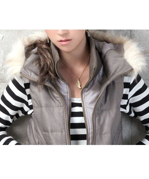 BLAIR by MOERY（ブレア）の「中綿ベスト（ダウンベスト・レディース・グレージュ/ブラック/ホワイト・FREE）」の11枚目の写真