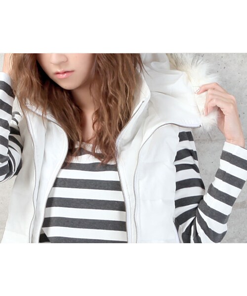 BLAIR by MOERY（ブレア）の「中綿ベスト（ダウンベスト・レディース・グレージュ/ブラック/ホワイト・FREE）」の5枚目の写真