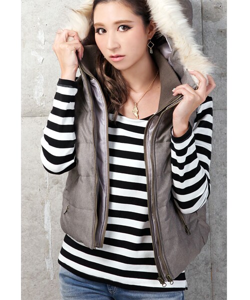 BLAIR by MOERY(ブレア)の「ボーダーロングTシャツ(Tシャツ/カットソー・レディース・グリーン/グレー/ブラック・FREE)」の6枚目の写真