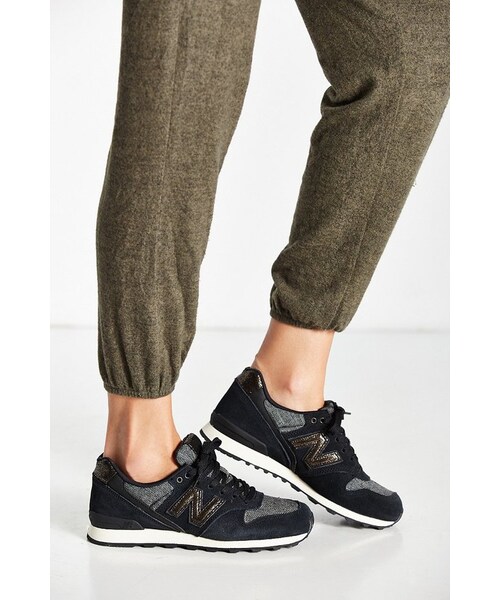 NEW BALANCE（ニューバランス）の「New Balance 696 Luxury Running Sneaker（スニーカー・レディース・Black/Beige・6/7/7.5/8/8.5/9/10）」の11枚目の写真