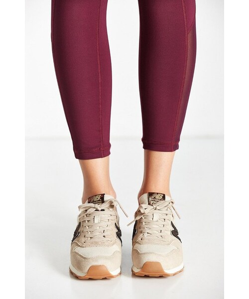 NEW BALANCE（ニューバランス）の「New Balance 696 Luxury Running Sneaker（スニーカー・レディース・Black/Beige・6/7/7.5/8/8.5/9/10）」の4枚目の写真