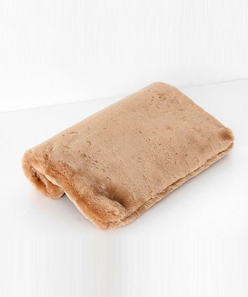 DHOLIC（ディーホリック）の「2wayもこもこロールクラッチバッグ（クラッチバッグ・レディース・クリーム/グレー/ベージュ・ONE）」の3枚目の写真