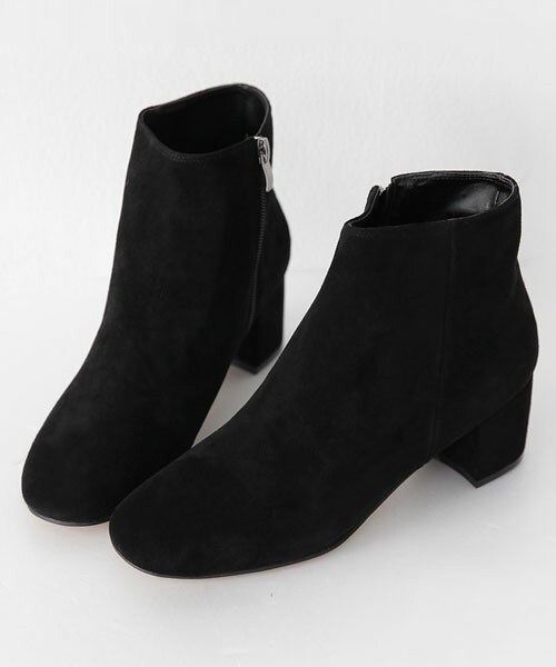 DHOLIC（ディーホリック）の「ラウンドトゥミドルヒールラムレザーアンクルブーツ（ブーツ・レディース・キャメル/ワイン/グレー/ブラック・225/230/235/240/245/250）」の2枚目の写真