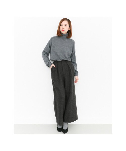 KBF(ケイビーエフ)の「ヘリンボンワイドパンツ(パンツ・レディース・GRAY/KHAKI・36/38)」の6枚目の写真