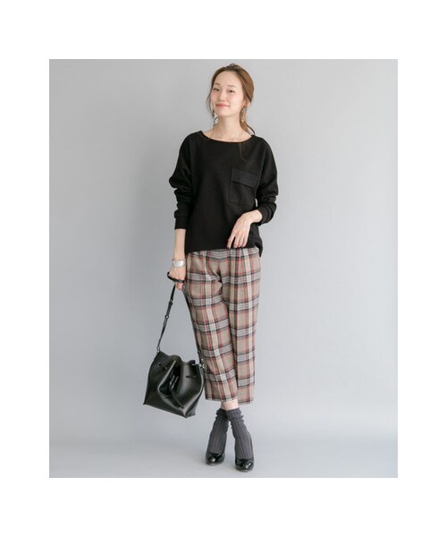 URBAN RESEARCH（アーバンリサーチ）の「ポケット付きBACKチュールプルオーバー（トップス・レディース・OFF/BLACK/DARK GREEN・FREE）」の9枚目の写真