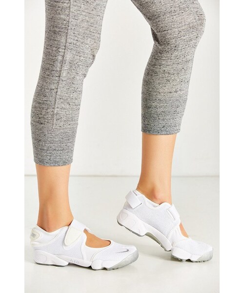 NIKE（ナイキ）の「Nike Air Rift Running Sneaker（スニーカー・レディース・White・6/7/8/9/10）」の6枚目の写真