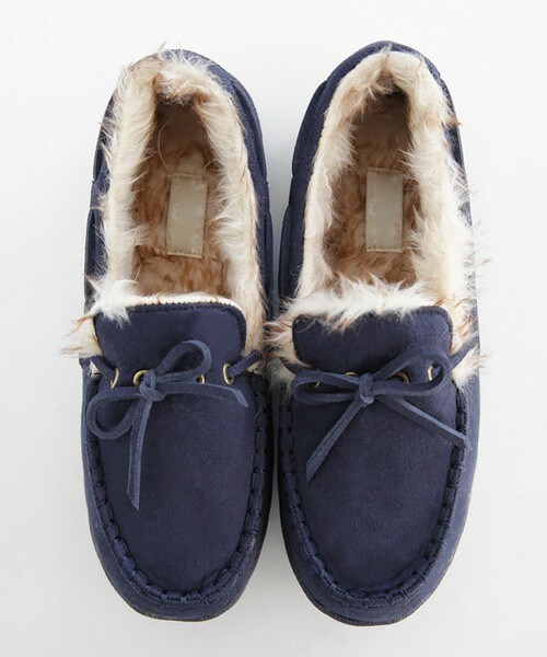 DHOLIC（ディーホリック）の「フェイクムートンモカシンシューズ（モカシン/デッキシューズ・レディース・ブラック/ネイビー/ダークブラウン/ブラウン・230/235/240/245/250）」の4枚目の写真