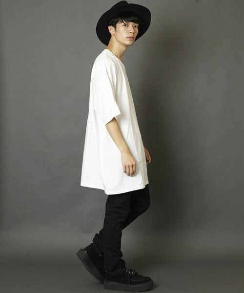 unrelaxing（アンリラクシング）の「スーパーオーバーサイズビッグTシャツ ビッグシルエットドロップショルダーTシャツUR-320（Tシャツ/カットソー・メンズ・ホワイト・FREE）」の16枚目の写真