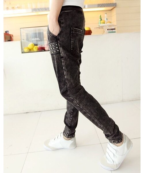 STORES.jp（ストアーズドットジェーピー）の「サルエルパンツ★スタッズ付き★ロック★K-POP【送料無料】（デニムパンツ・メンズ・その他）」の5枚目の写真