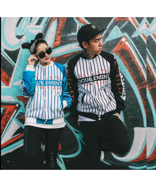 STORES.jp（ストアーズドットジェーピー）の「ストライプ柄スタジャン★ユニセックス・ペアルック★2色★ストリート×モード★【送料無料】（スタジャン・メンズ・その他）」の3枚目の写真