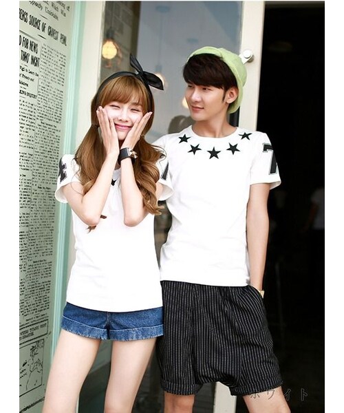 STORES.jp（ストアーズドットジェーピー）の「星(スター)柄Ｔシャツ★半袖★ユニセックス・ペアルック★2色【送料無料】（スタジャン・メンズ・その他）」の2枚目の写真