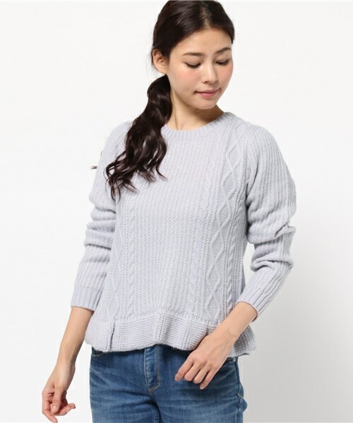 Soareak(ソアリーク)の「ペプラムケーブルプルオーバー(ニット/セーター・レディース・ホワイト/ライトブルー/ライトピンク・MEDIUM)」の11枚目の写真