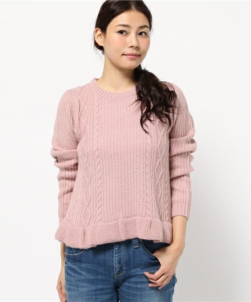 Soareak(ソアリーク)の「ペプラムケーブルプルオーバー(ニット/セーター・レディース・ホワイト/ライトブルー/ライトピンク・MEDIUM)」の3枚目の写真