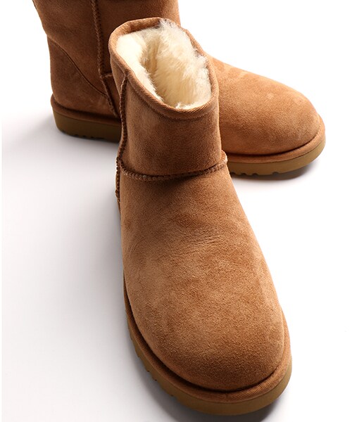 UGG（アグ）の「M CLASSIC MINI（シューズ・メンズ・ブラック/ブラウン系その他・8.0/9.0）」の2枚目の写真