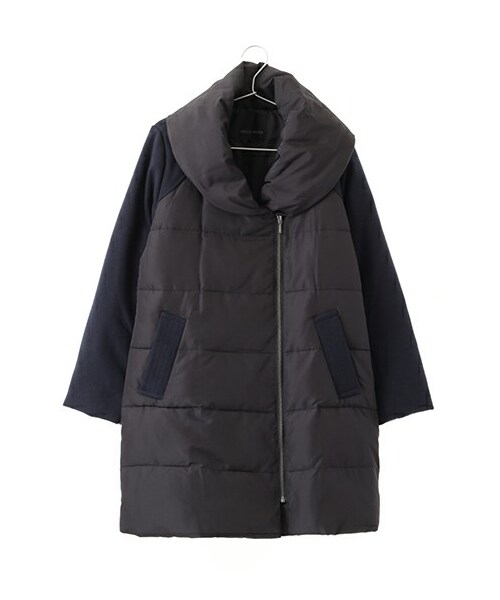 YECCA VECCA（イェッカヴェッカ）の「ロングファイバーダウンコート