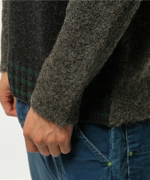 FRAPBOIS（フラボア）の「ブークレー（ニット/セーター・メンズ・オフホワイト/ベージュ系その他/チャコール・1/2）」の7枚目の写真