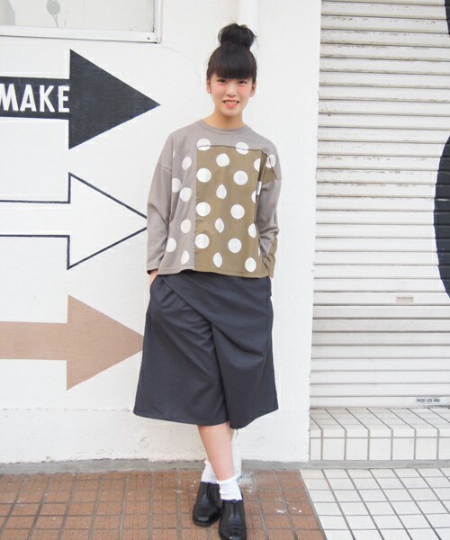 FRAPBOIS(フラボア)の「ドットパプロ(Tシャツ/カットソー・レディース・ブラック/ベージュ/カーキ・1)」の4枚目の写真