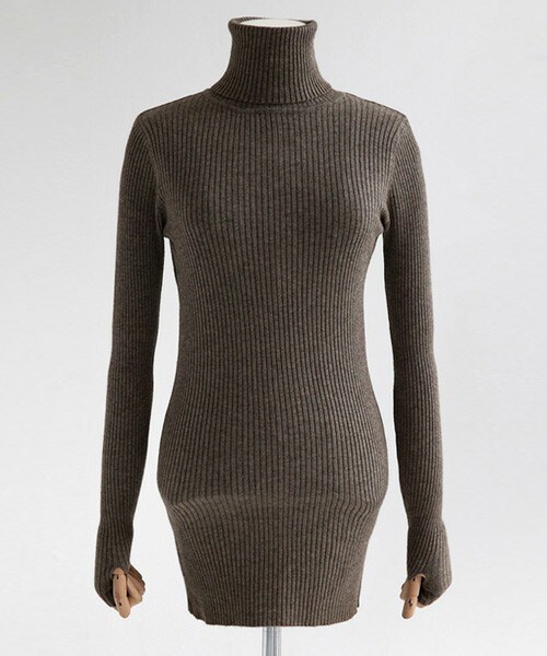 DHOLIC（ディーホリック）の「スリムフィットタートルネックプルオーバー（ニット/セーター・レディース・ホワイト/カーキ/グレー/ネイビー/ブラウン/ブラック/ブラックグレー/ワイン・FREE）」の5枚目の写真