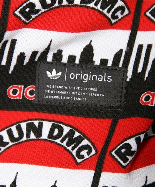 adidas（アディダス）の「adidas Originals×RUN DMC W AOP CREW RUN