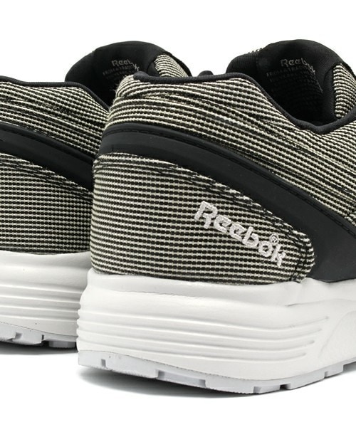 Reebok（リーボック）の「メンズ リーボック クラシック ポンプ ランニング デュアル ケブラー Reebok PUMP RUNNING DUAL TECH M47614（スニーカー・メンズ・ブラック・26.5cm/27cm/27.5cm/28cm）」の7枚目の写真