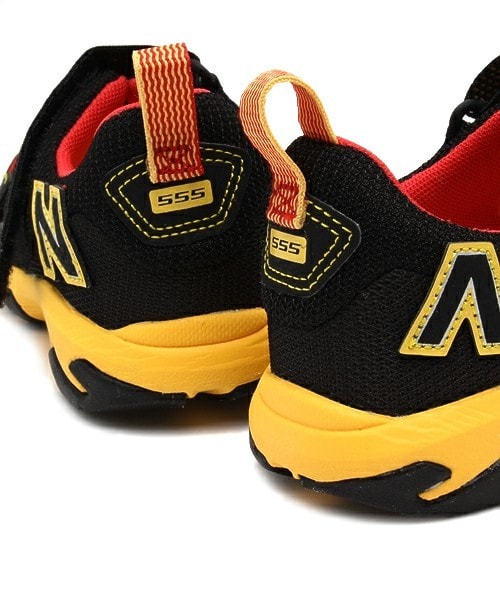 NEW BALANCE（ニューバランス）の「ベビー キッズ ニューバランス カラフルサンダル ベルクロ new balance KD555（ビーチサンダル・キッズ・グリーン/ピンク/レッド・14cm/15cm/16cm/17cm/18cm）」の10枚目の写真