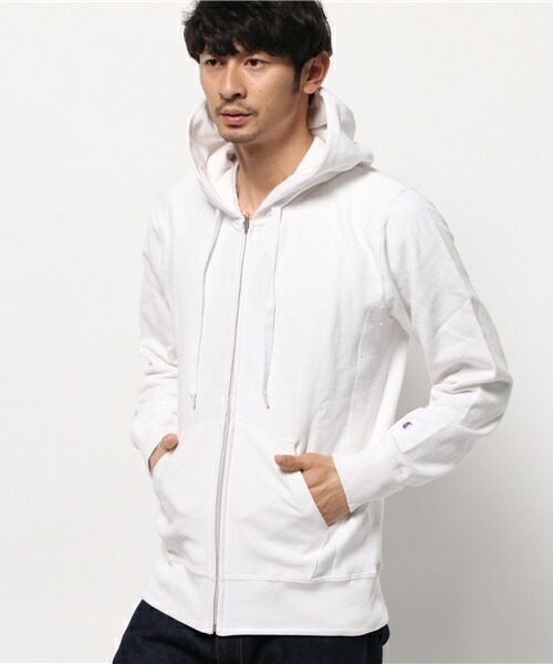 Champion（チャンピオン）の「メンズ チャンピオン リバースウィーブ パーカー CHAMPION C3-F101（パーカー・メンズ・ホワイト/グレー/チャコールグレー/ライトグリーン・MEDIUM/LARGE/X-LARGE）」の2枚目の写真