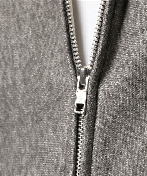 Champion（チャンピオン）の「メンズ チャンピオン リバースウィーブ パーカー CHAMPION C3-F101（パーカー・メンズ・ホワイト/グレー/チャコールグレー/ライトグリーン・MEDIUM/LARGE/X-LARGE）」の13枚目の写真