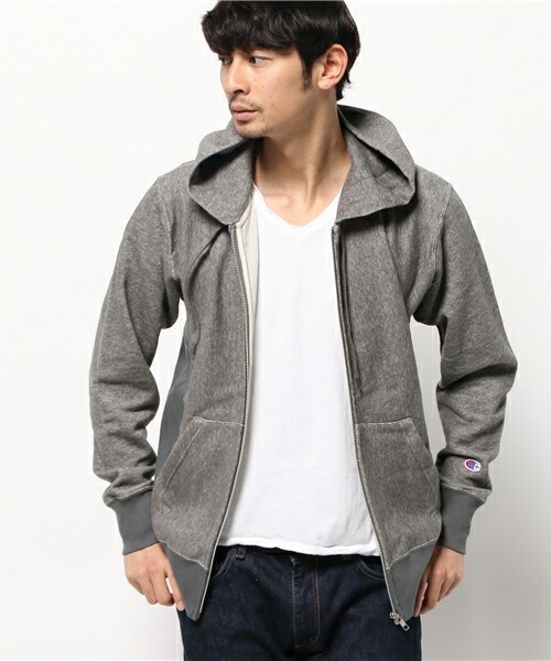 Champion（チャンピオン）の「メンズ チャンピオン リバースウィーブ パーカー CHAMPION C3-F101（パーカー・メンズ・ホワイト/グレー/チャコールグレー/ライトグリーン・MEDIUM/LARGE/X-LARGE）」の8枚目の写真