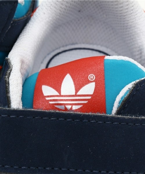 adidas（アディダス）の「ベビー キッズ アディダス ベルクロ