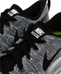 NIKE（ナイキ）の「ウィメンズ ナイキ フライニット マックス グレー 