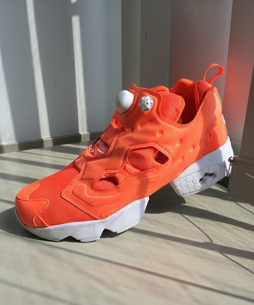 Reebok(リーボック)の「ユニセックス リーボック インスタポンプ テック オレンジ ケブラー素材 Reebok INSTAPUMP FURY TECH M46319(スニーカー・メンズ・オレンジ・22cm/23cm/23.5cm/24cm/24.5cm/26cm/26.5cm/27cm/27.5cm/28.5cm/29cm/28cm)」の1枚目の写真