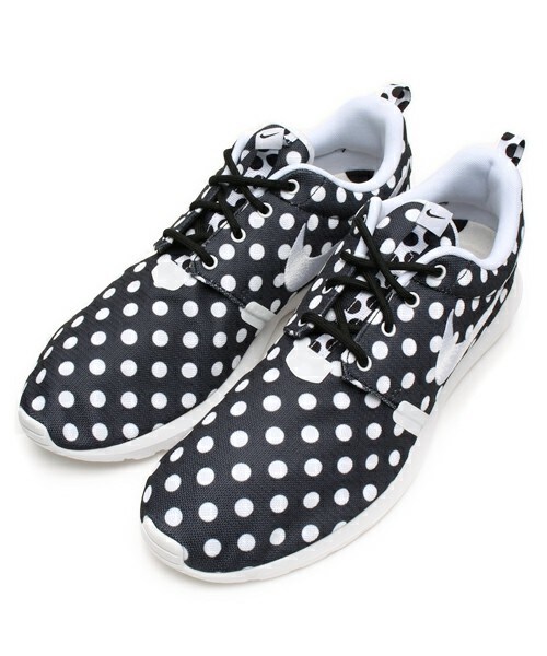 NIKE(ナイキ)の「ユニセックス ナイキ ローシ ドット柄 昆虫シリーズ NIKE ROSHE NM QS 810857(スニーカー・メンズ・A/B/C/D・24cm/24.5cm/26.5cm/27cm/27.5cm/28cm/28.5cm/29cm)」の5枚目の写真