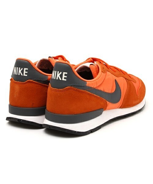 NIKE（ナイキ）の「ユニセックス ナイキ インターナショナリスト NIKE INTERNATIONALIST 631754-801（スニーカー・メンズ・オレンジ・24cm/24.5cm/26.5cm/27cm/27.5cm/28cm/28.5cm/29cm）」の4枚目の写真