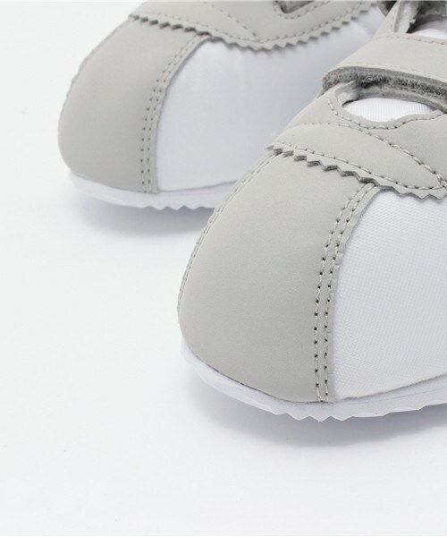 NIKE(ナイキ)の「ベビー キッズ ナイキ コルテッツ ナイロン NIKE CORTEZ NYLON TDV 749497-100(スニーカー・キッズ・ホワイト・13cm/14cm/15cm/16cm)」の5枚目の写真