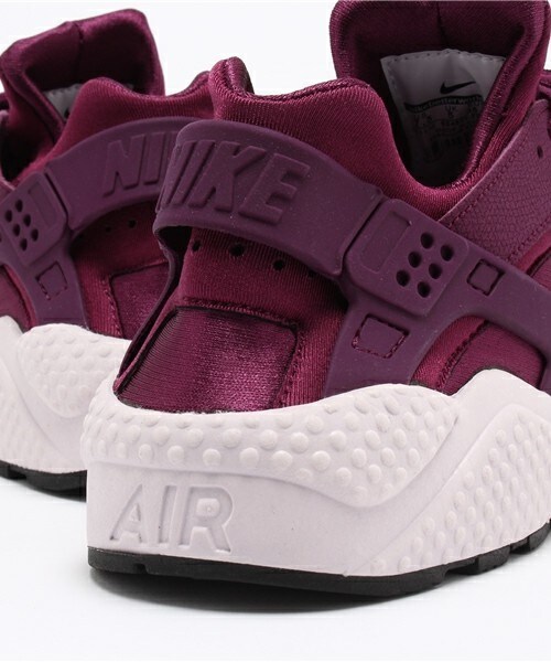 NIKE(ナイキ)の「ウィメンズ ナイキ エアハラチ パープル NIKE WMNS AIR HUARACHE 634835-500(スニーカー・レディース・パープル・23cm/23.5cm/24cm/24.5cm)」の8枚目の写真