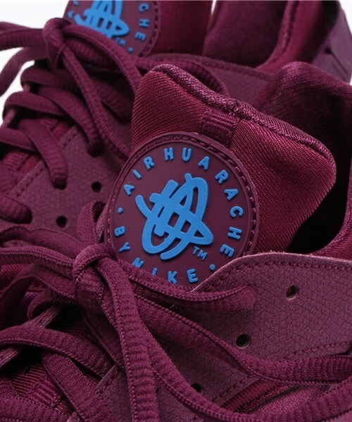NIKE(ナイキ)の「ウィメンズ ナイキ エアハラチ パープル NIKE WMNS AIR HUARACHE 634835-500(スニーカー・レディース・パープル・23cm/23.5cm/24cm/24.5cm)」の6枚目の写真
