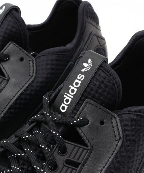 adidas Originals(アディダスオリジナルス)の「ユニセックス アディダス チュブラー トリプルブラック モノトーン adidas TUBULAR RUNNER B25526(スニーカー・メンズ・ブラック・23cm/23.5cm/24cm/24.5cm/26cm/26.5cm/27cm/27.5cm/28cm/28.5cm/29cm)」の6枚目の写真
