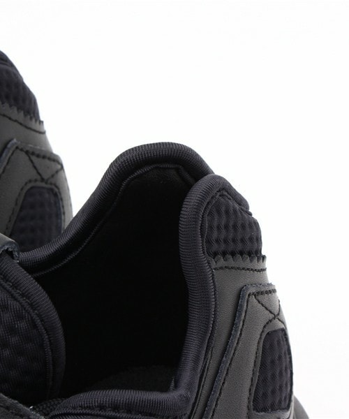 adidas Originals(アディダスオリジナルス)の「ユニセックス アディダス チュブラー トリプルブラック モノトーン adidas TUBULAR RUNNER B25526(スニーカー・メンズ・ブラック・23cm/23.5cm/24cm/24.5cm/26cm/26.5cm/27cm/27.5cm/28cm/28.5cm/29cm)」の7枚目の写真