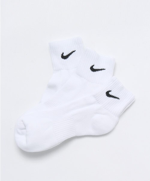 NIKE SPORTSWEAR（ナイキスポーツウェアー）の「ユニセックス 3足1組 ナイキ ソックス NIKE 3P COTTON CUSHION QUARTER SOCKS MOIST MNG SX4703（ソックス/靴下・レディース・ホワイト/ブラック/マルチ・24cm/27cm）」の2枚目の写真