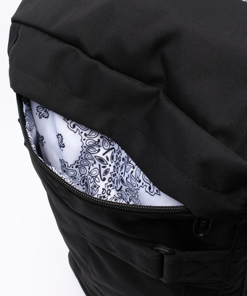 GRAVIS（グラヴィス）の「ユニセックス グラビス メトロ バックパック GRAVIS METRO 2 XL MUSTARD/BLACK（バックパック/リュック・メンズ・ブラック/ブラウン・ONE SIZE）」の14枚目の写真