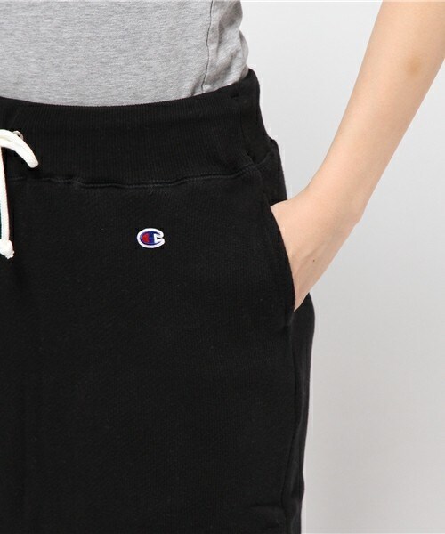 Champion(チャンピオン)の「ウィメンズ チャンピオン スウェットスカート Cロゴ Champion WMNS SWEAT SKIRT C LOGO CW-G208(スカート・レディース・ブラック/グレー/ネイビー・MEDIUM/LARGE)」の9枚目の写真