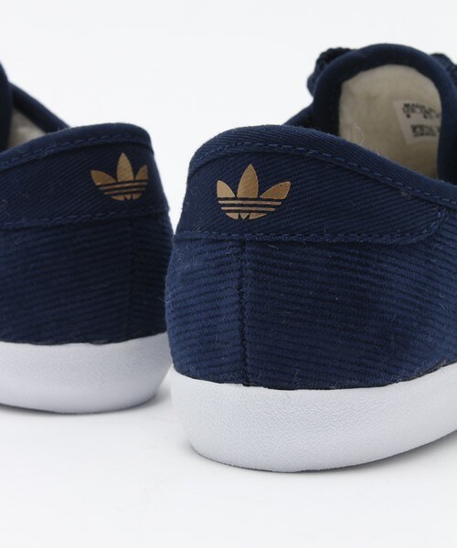 adidas(アディダス)の「ウィメンズ アディダス リレース コーデュロイ リボン adidas RELACE LOW CORDUROY AC S74561(スニーカー・レディース・インディゴブルー・23cm/23.5cm/24cm/24.5cm/25cm)」の8枚目の写真
