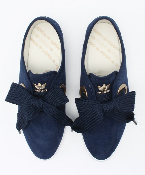 adidas(アディダス)の「ウィメンズ アディダス リレース コーデュロイ リボン adidas RELACE LOW CORDUROY AC S74561(スニーカー・レディース・インディゴブルー・23cm/23.5cm/24cm/24.5cm/25cm)」の9枚目の写真